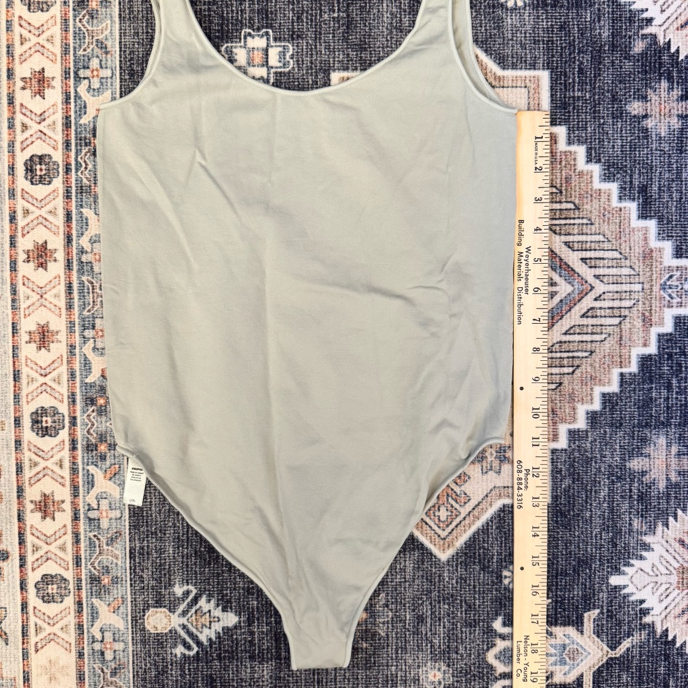 SKIMS Smoothing Seamless Tank Snap Bodysuit Light Green Size L/XL - Picture 9 of 9